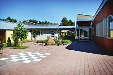 SIDA 2 ÅRGÅNG 30, NUMMER 10 TALLGÅRDENS MATLISTA med reservation för förändringar. V12 Måndag 19.03 Skinkfrestelse, rödbeta Tisdag 20.03 Leverlåda, potatis, lingonsylt Onsdag 21.