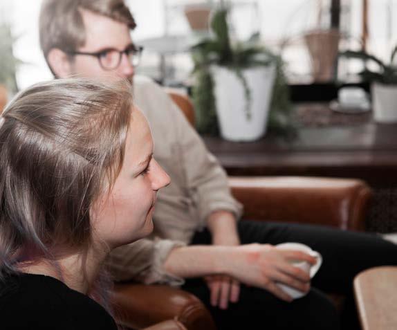 Wictor: Jag kände verkligen inte någon. Det var helt blankt. Men jag deltog på Inslussningen som är de två första veckorna och tack vare den lärde jag känna många.