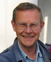3 ONSDAG 7 NOVEMBER Peter Sylwan Peter Sylwan är vetenskapsjournalist med förmåga att tolka och popularisera komplex kunskap för ickespecialister. Han har bland annat givit ut böckerna Tillit.
