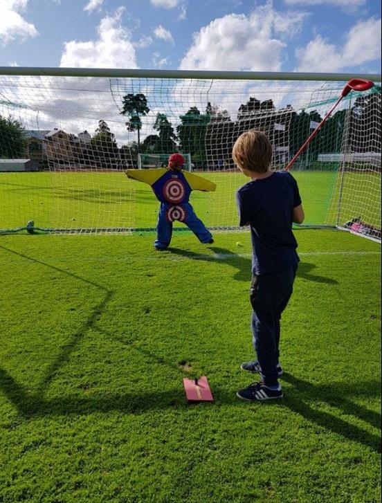 Golf i skolan Golf i skolan är en mycket viktig aktivitet när det gäller att introducera sporten för barn och ungdomar på Åland.