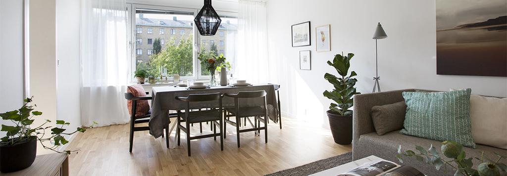 Husdjur Hundar ska vara kopplade inom bostadsområdet. Glöm inte att plocka upp efter din hund. Tvättstugan Var noga med att följa tvättstugans regler. Ska du tvätta behöver du boka en tid.