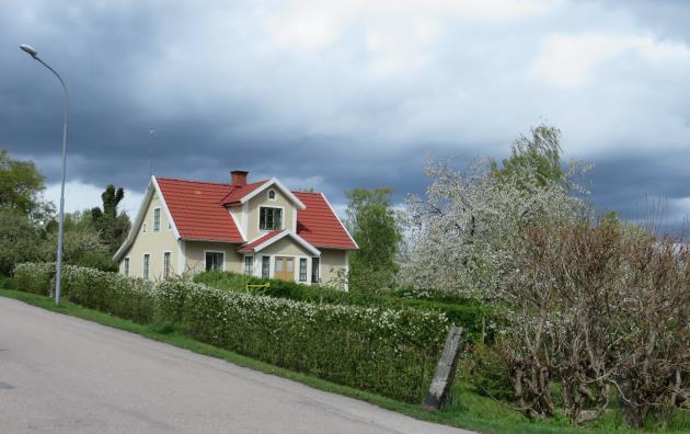 Äldre, välbevarat bostadshus utmed Storgatans västra