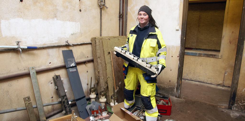 Fördjupad kompetenskartläggning Distributionselektriker ARBETSUPPGIFTER Självständigt utföra alla förekommande arbeten på elnät omfattande ny- och ombyggnadsarbeten, underhåll samt skötsel-,