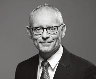 styrelseuppdrag Bakgrund Ordförande i Svenska Cellulosa AB SCA och Essity AB Vice ordförande i AB Industrivärden Ledamot i Skanska AB.