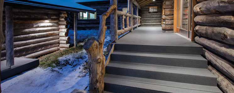 DÄCKUNDERHÅLL UPM ProFi Deck 150, Stengrå/ Saariselkä, Finland. Installerat 2007, fotograferat 2016.