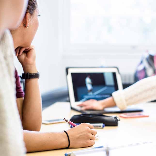 undervisning 3 - Klinisk naprapati Naprapati 5 Summa T5 30 Termin 6 Ämnesblock Poäng Psykologi 3 - Psykiatri & psykosomatik Medicin 2,5 Forskningsmetodik 3 - Metoder & statistik Forskningsmetodik 5