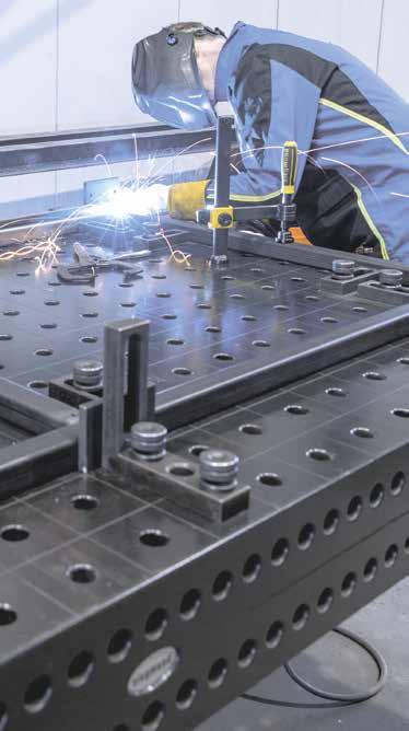 METALL KONSTRUKTION METAL KONSTRUKTION, KUENZLE, WEINFELDEN (CH) Kuenzle Metallbau AG är ett företag som är experter på att arbeta