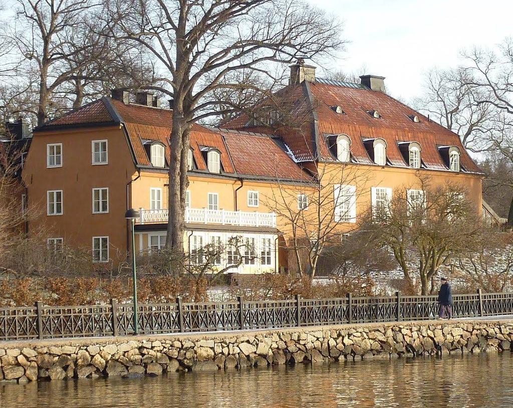 9 nov Alf Henrikson - diktare och poet Nu finns åter möjlighet att lyssna till Agneta Lundin, tidigare ordförande i Alf Henrikson Sällskapet som på ett mycket intressant sätt berättar om Alf