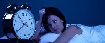 Sömnstörningar Insomni = svårt att somna och/eller att man kan somna men vaknar