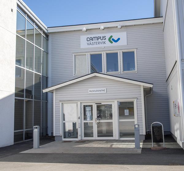Med styrkan av tre campus i ryggen ser hon stora möjligheter för CiS att bidra med den kompetens som studenter och näringsliv i regionen behöver och efterfrågar.