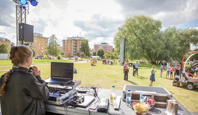 Makerspace Växjö stadsbibliotek och Växjö konsthall Passar dig som är 8 12 år, fri entré! På Växjö stadsbibliotek och Växjö konsthall skapar vi genom kreativitet.