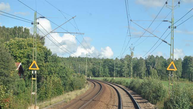Sedan dess har mycket förändrats. Satsningar på tåg har fått ge vika för satsningar på vägtrafik och flyg.