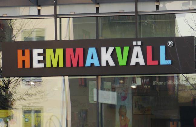 I känsliga miljöer som bostads- och grönområden passar diskreta skyltar, medan man i köpcentrum kan skylta kraftfullare.