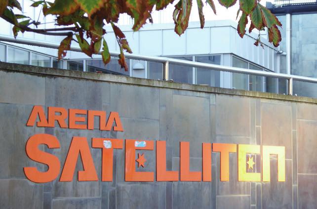 Fristående skyltar Skylttavlor och pelare Skylttavlor kan vara dubbelsidiga, trekantiga eller runda.