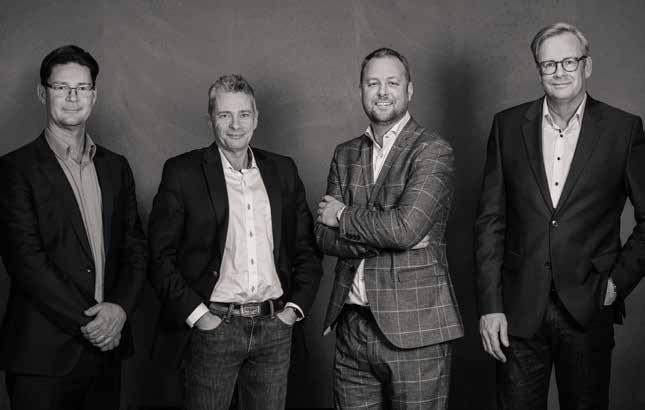 LAMMHULTS DESIGN GROUP KONCERNLEDNING Från vänster i bild: