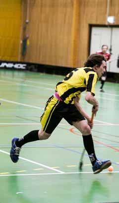 I den röda gruppen har vi tre föreningar i Korsnäs IF, IBF Borlänge samt Gävle GIK, där spelar mindre avancerade lag.