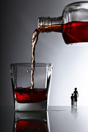 Alkoholberoende, skadligt bruk eller riskbruk begreppet Alkoholbruksyndrom Riskbruk Majoriteten som söker med alkoholrelaterade hälsoproblem tillhör inte gruppen missbrukare och eller beroende utan