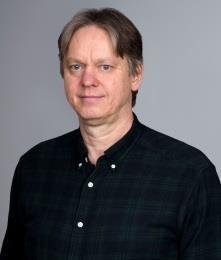 Ekonomistudier vid Uppsala Universitet Aktier: 5 837 623 stamaktier, 6 639 preferensaktier, 1 optioner Urban Eriksson Ekonomichef sedan 28 Tidigare: