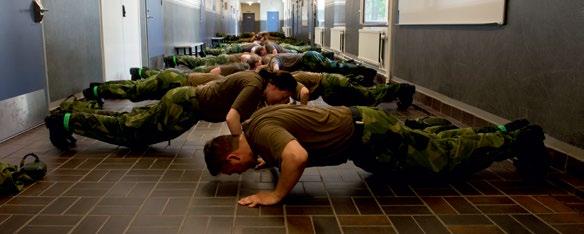 UNGDOMSUTBILDNING UNGDOMSKURS TEMA ARMÉ Kurskod C19725 För ungdomar i andra frivilliga försvarsorganisationer motsvarar 1 romb genomförd grundkurs, vilket innebär att du varit med i ungefär 1 år och