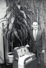 Växternas inre liv DET VAR 1966. Grover Cleveland Cleve Backster, 42 år och förhörsexpert för den amerikanska underrättelsetjänsten CIA, hade aldrig varit särskilt intresserad av växter.