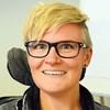 Johanna Andersson, 35 år, bor i Västerås Jag har Limb-girdle muskeldystrofi (skulder-bäcken-muskeldystrofier) Idag driver jag ett eget assistansföretag, äger och driver en egen butik och är anställd