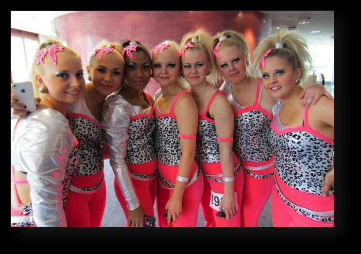 ,HIPHOP NIVÅ 5 En fördjupningsklass i hiphop! Vill du satsa på streetdance är det här klassen för dig!