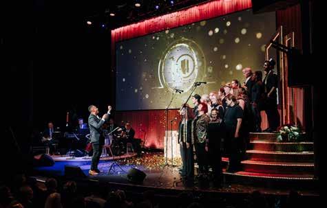 DEN 20 NOVEMBER firade Visa vägen-priset 10-årsjubileum. Inför ett fullsatt Rival i Stockholm fick publiken uppleva en gripande gala. Östhammars kommun och Arne Anderstedt blev årets pristagare.