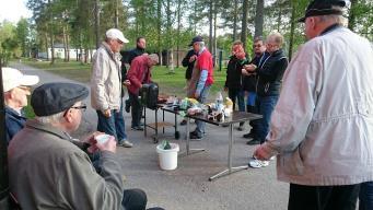Vi, dvs, undertecknad och SM2DJK, Tom har konstaterat att slutsteget gav väldigt lite effekt, näst intill ingen.