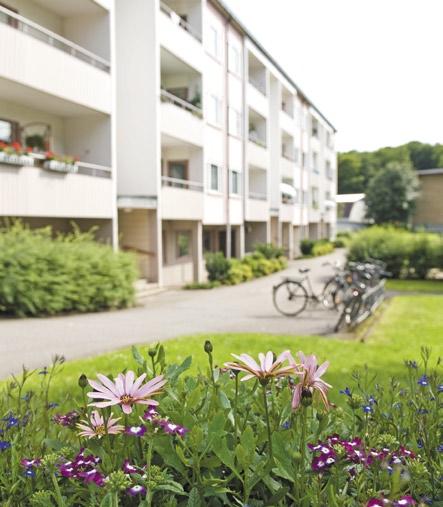 tidigare år 76-47 Skatteeffekt av ej avdragsgilla kostnader -10-8 Skatteeffekt av ej skattepliktiga intäkter 93 - Skatt på schablonintäkt ränta periodiseringsfond -64-62 Summa -5 617-7 251 NOT 13