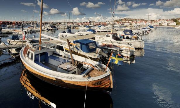 8 ATLANTICA SÄKERHETSGUIDE Förvaring på trailer För förvaring och transport av båten på trailer ber vi dig att titta på sidan 15 samt på sidan 24 när det gäller låsning av trailern.