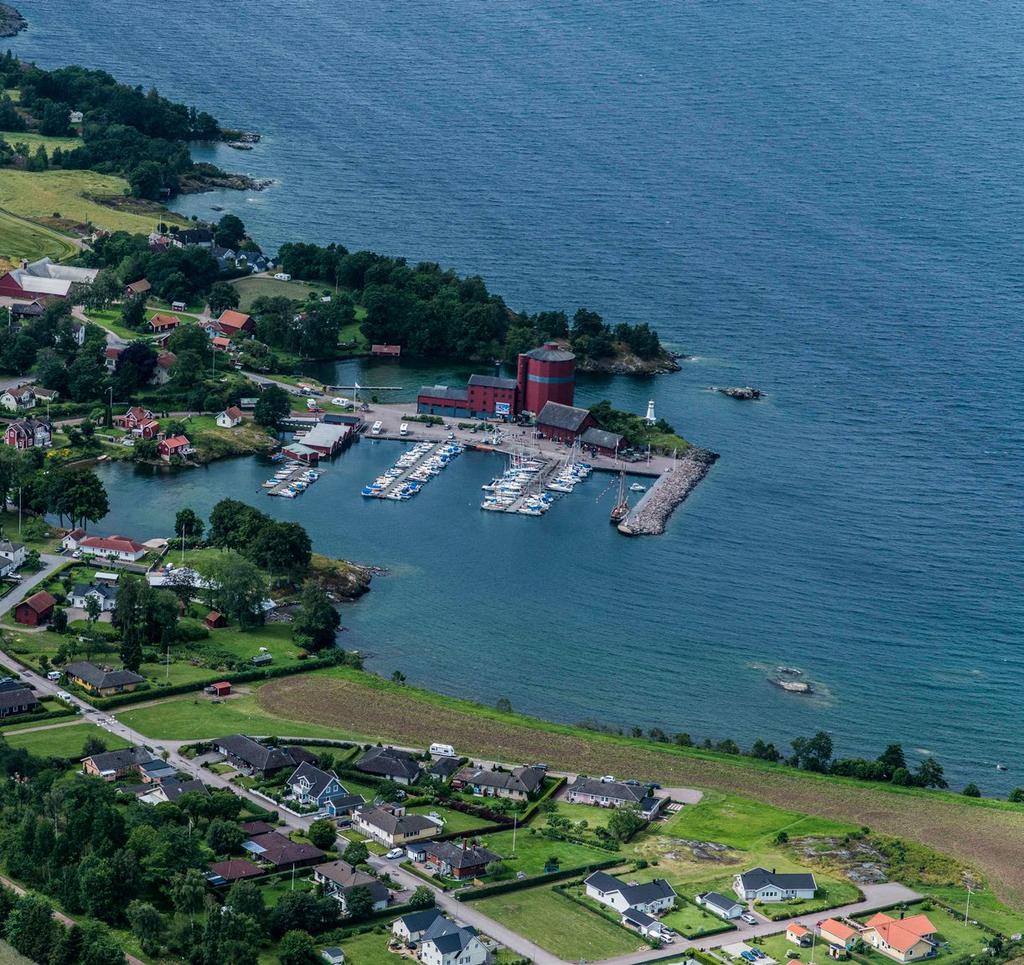 km Omberg cirka 9 km ultur Sverkerkapellet cirka 3 km Alvastra klosterruin cirka 3,5 km