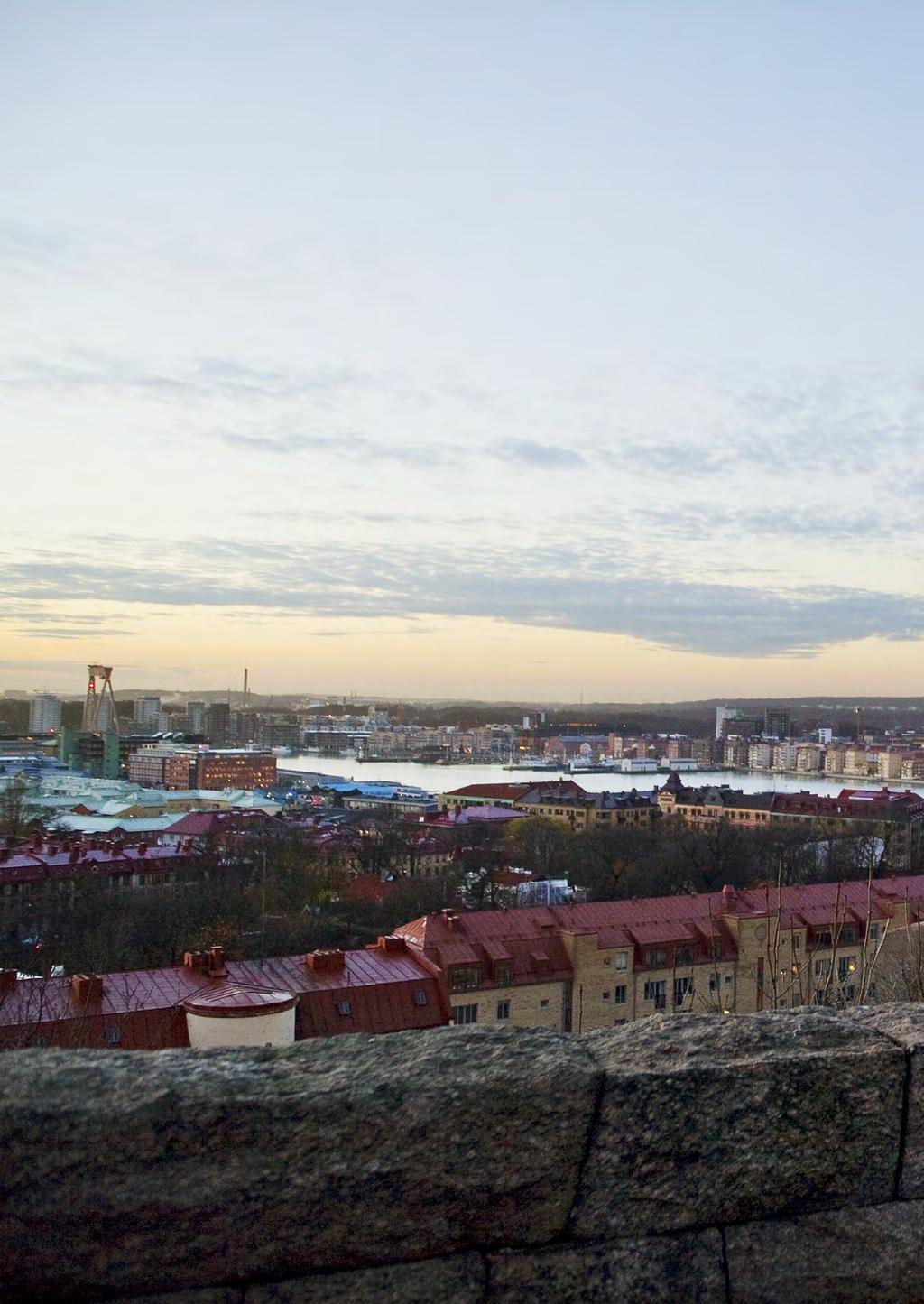 Framtidens roll i det växande Göteborg Framtiden är en av landets största fastighetskoncerner med över 72 000 lägenheter. Så många som var fjärde göteborgare bor hos oss.