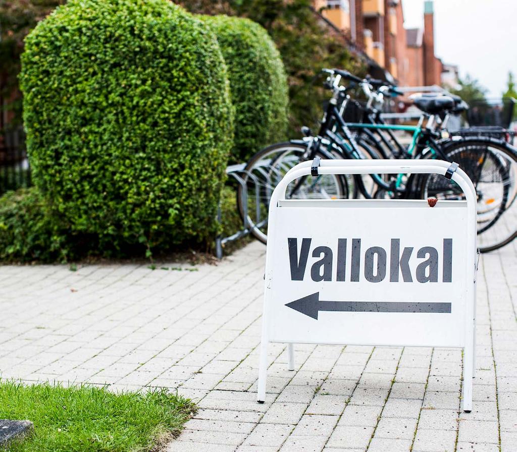 FOTO: SCANDINAV Valet 2018 närmar sig. Den 9 september är det dags att gå till vallokalen och lämna din röst. Röstsedel och mer information om valet kommer i brevlådan. demokratins betydelse.