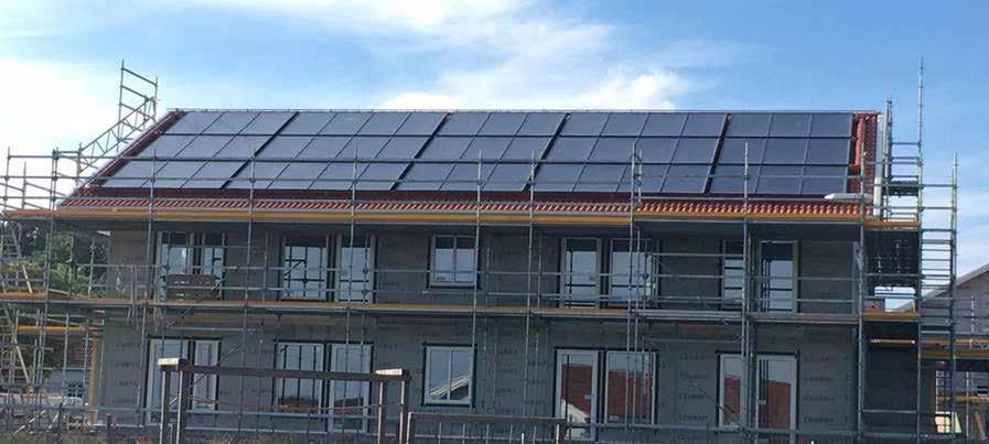 den producerade solenergin till de fastigheter som har störst behov och minimalt med