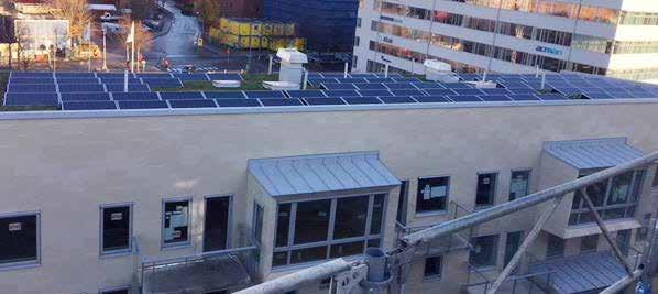 Systemet monterades på ett plant tak med Schletter fristående montagesystem.