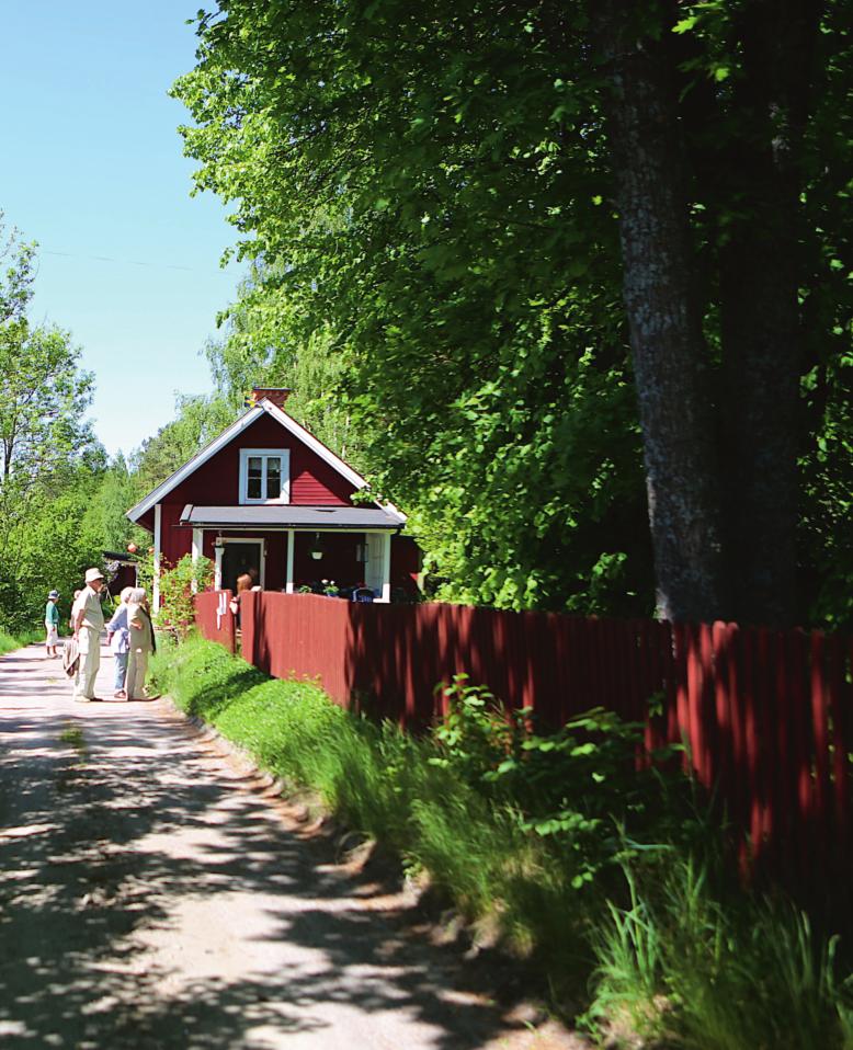 YOUR GUIDE TO THE ARCHIPELAGO With the guide app Appipelago in your iphone you have your personal guide to Vaxholm s sites, beautiful houses and fascinating history.