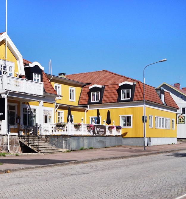 Våra rutinerade företagsmäklare hjälper dig!