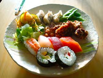Vardags-erbjudande (gäller tis, ons, tors mellan 17-20) Weeekday offer Tuesday, Wednesday and Thursday 17-20 Sushi 6 bitar (valfritt), friterad kyckling, gyoza(dumpling med köttfärs),