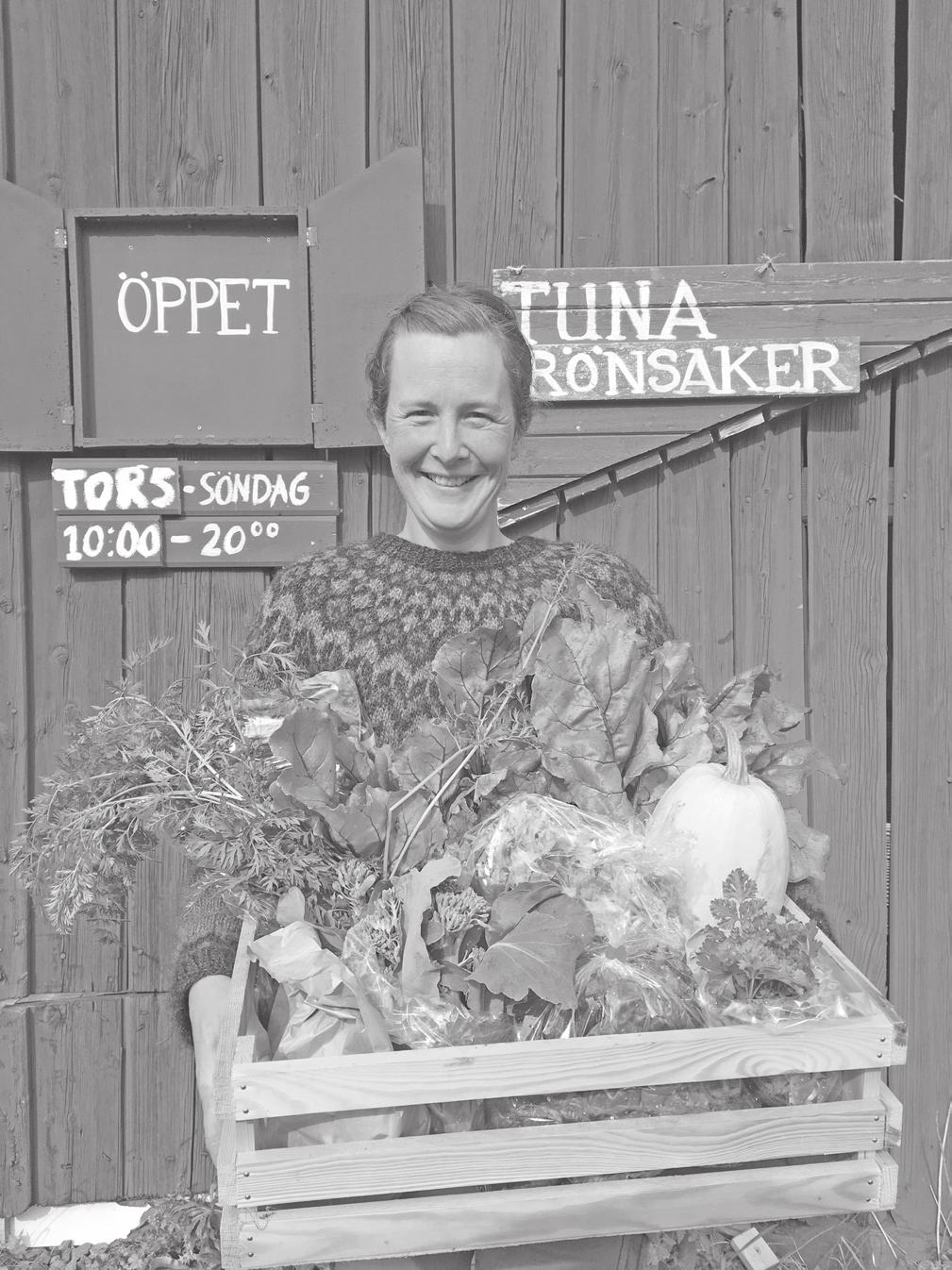 Behöver du tips på hur du kan laga till grönsakerna så finns förslag på recept i butiken. Tuna grönsaker har öppet torsd-sönd 10.00-20.00 under oktober och november.