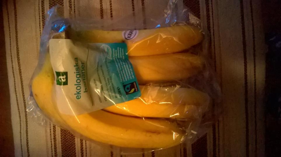 21 mycket, mellan 14 % till 99 %. Ekologiska och rättvisemärkta bananer är nu självklart både för beställarna i kommunerna och för leverantören. Schysst producerade bananer.