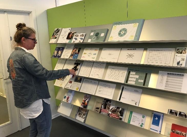 Målgruppen för Studievalg är elever i gymnasiet, unga och vuxna som skall välja vidare utbildning eller ny karriär. Fokus ligger på unga 16-20 år.