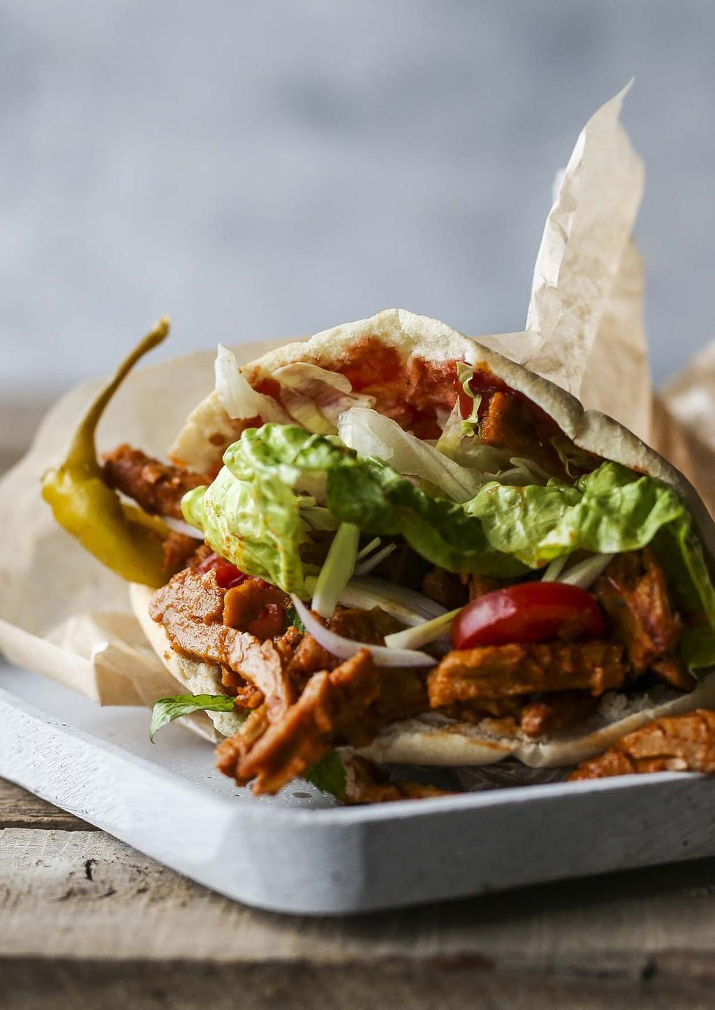 TRY A SPICY Pulled Pease Chili & i Pitaböd alla
