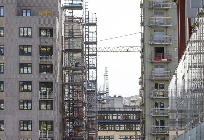 Den minskade bostadsefterfrågan till följd av ett påtvingat snabbt och mycket stort sparande påverkar efterfrågan på nyproducerade bostäder mer än efterfrågan på successionsbostäder.