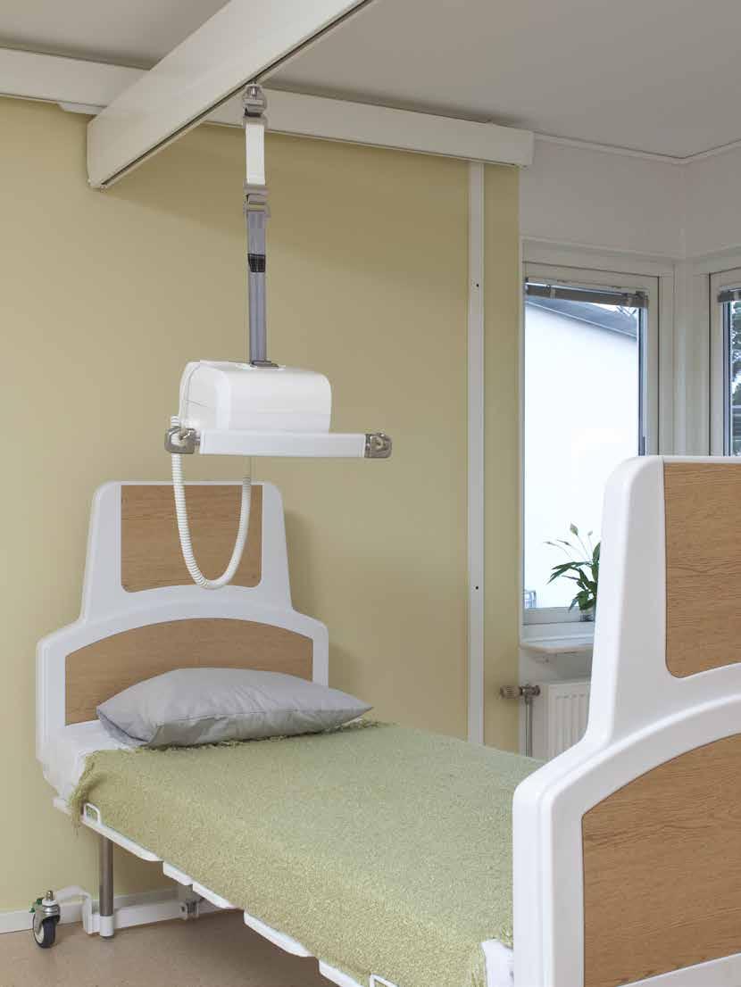 Taklyftsystem rum-till-rum Roomer S gör det enkelt att förflytta en patient från ett rum
