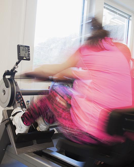 Gyminstruktör En gyminstruktör finns på plats i gymmet ett par timmar varje vardag. De kan visa dig hur maskinerna i gymmet fungerar.
