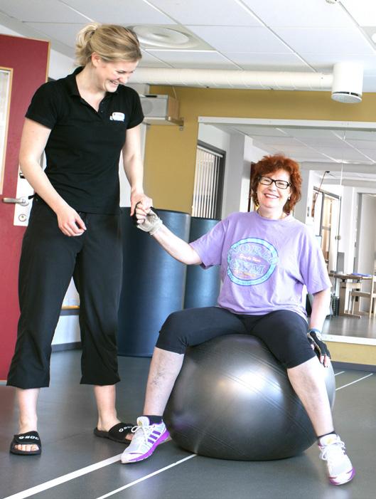 Gruppträning Varje måndag, torsdag och fredag har vi gruppträning som du kan delta i. Vi har ett varierat program med bland annat core, cirkel- och kettlebellträning.