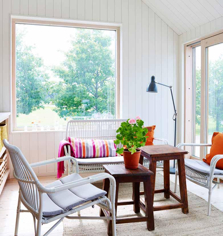 INREDNING Våra arkitekter och inredare har lagt ner mycket arbete på den invändiga miljön i våra egna kollektioner, Sommar och c/o. Allt är genomtänkt och detaljerna bildar en helhet.