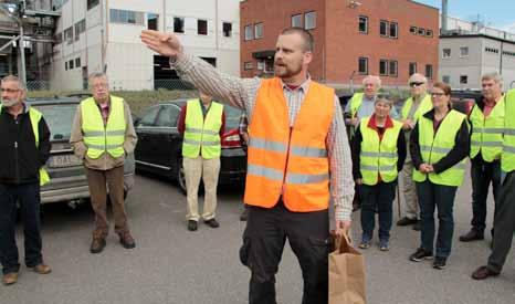 Ekbladet 33 På besök i ekens rike: Ekfrämjandets exkursion till Kalmar den 7-8 september 2017 Mats Hannerz Text och foto Kalmar län är med sina 5 miljoner kubikmeter landets ekrikaste län, och
