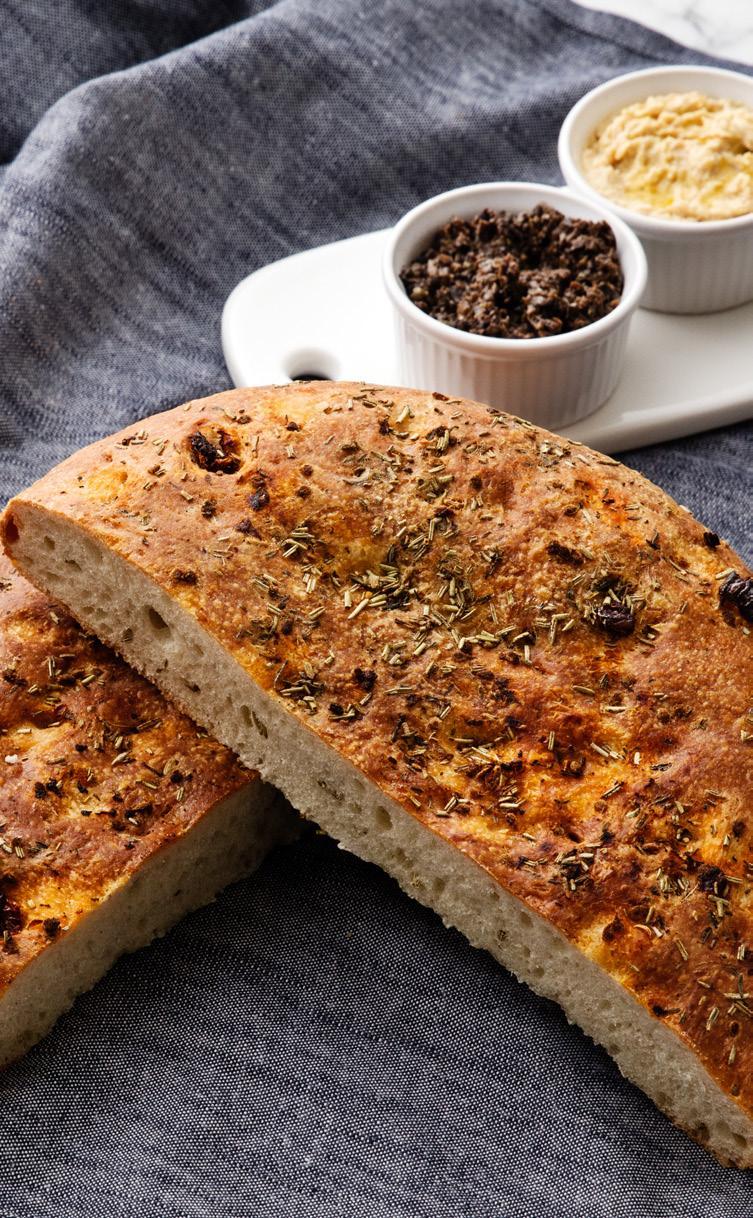 anissås samt potatiskaka med västerbottenost samt confiterade körsbärstomater Pecorinobakad örtlax på grönsaksbädd med rödbetsrisotto och vin-parmesansås samt citronpicklad polkabeta Marinerad och