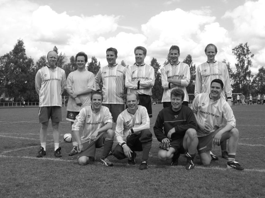 IDROTTS OCH MOTIONSVERKSAMHET Året 2004 inleddes med kyla och snö vilket betydde att vinteraktiviteterna kom tidigt igång.